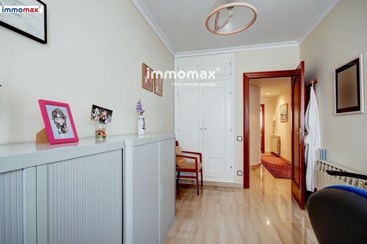 4 soveværelse Byhus til salg i Sant Boi de Llobregat med swimmingpool garage - € 550.000 (Ref: 9024891)