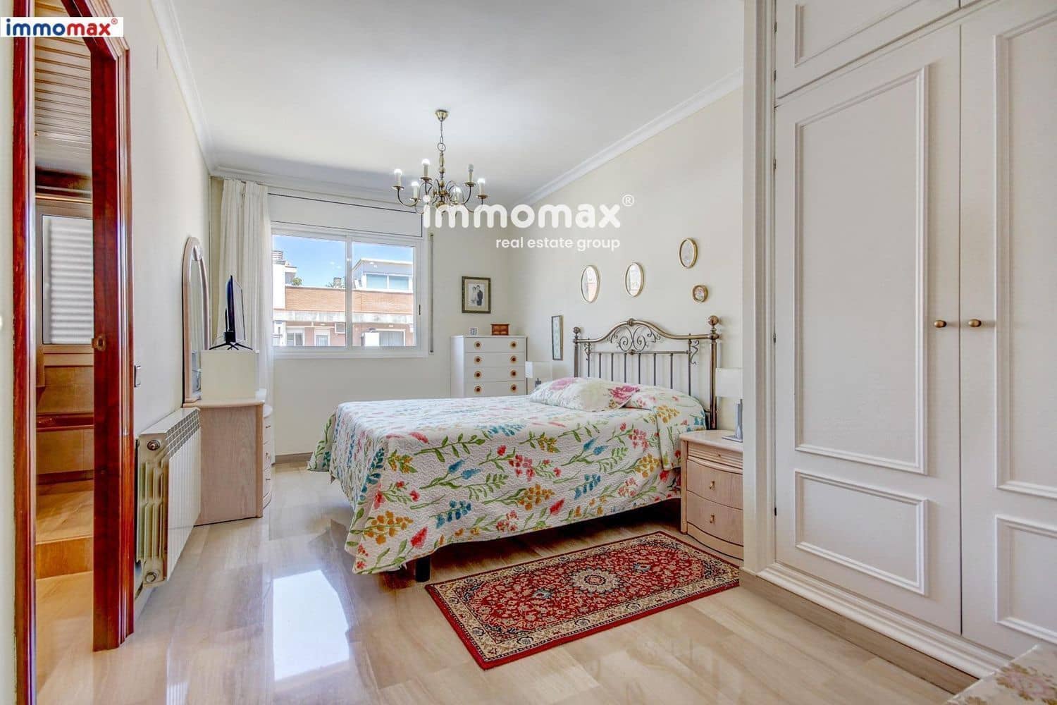 4 soveværelse Byhus til salg i Sant Boi de Llobregat med swimmingpool garage - € 550.000 (Ref: 9024891)