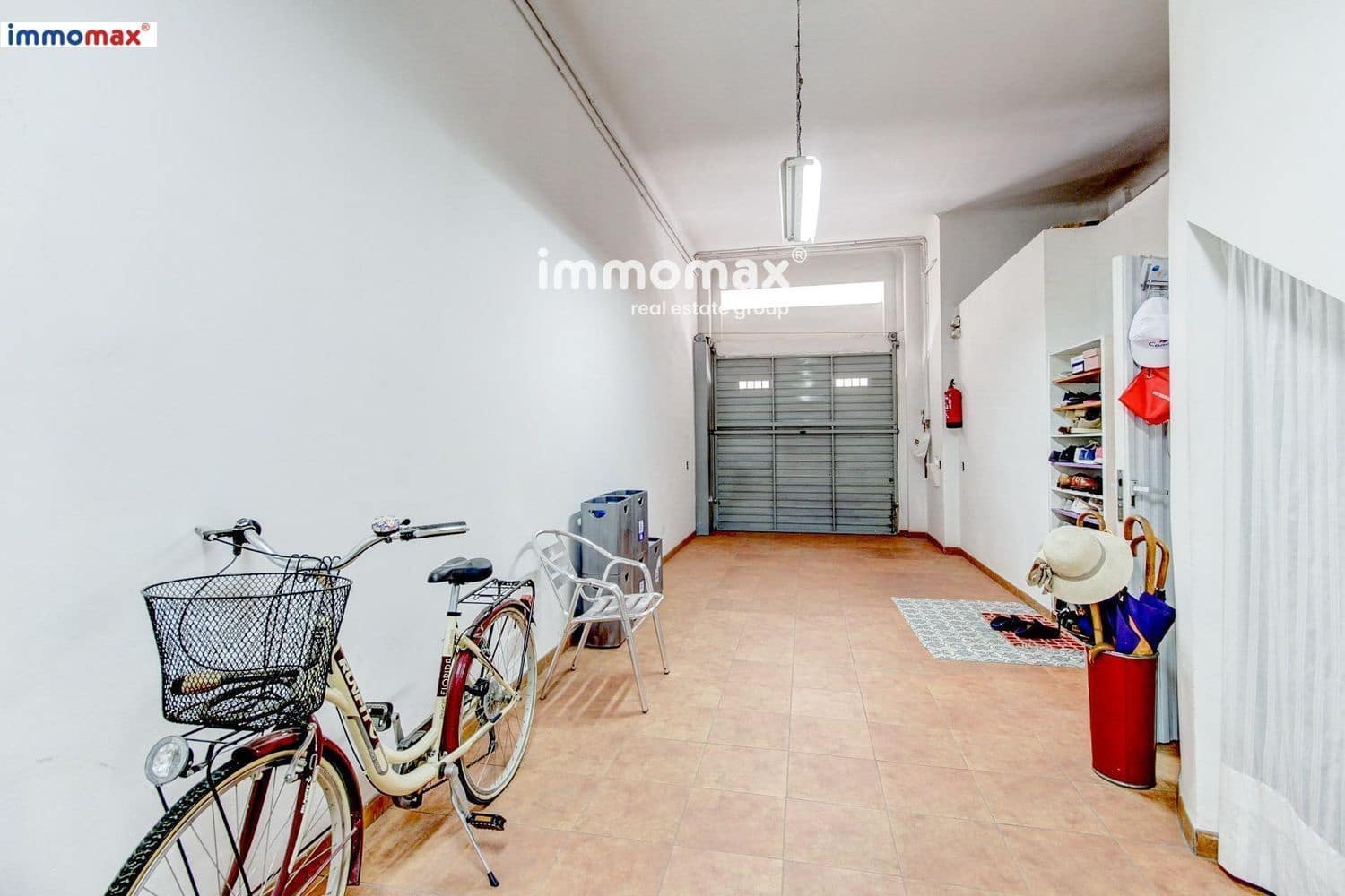 4 soveværelse Byhus til salg i Sant Boi de Llobregat med swimmingpool garage - € 550.000 (Ref: 9024891)