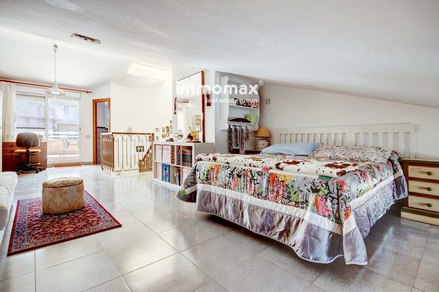 4 soveværelse Byhus til salg i Sant Boi de Llobregat med swimmingpool garage - € 550.000 (Ref: 9024891)