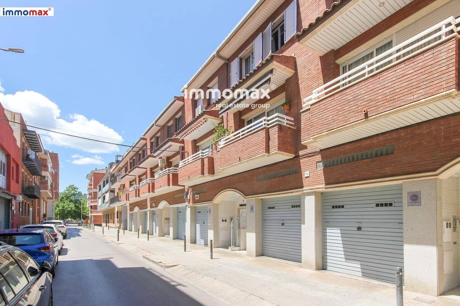 4 soveværelse Byhus til salg i Sant Boi de Llobregat med swimmingpool garage - € 550.000 (Ref: 9024891)