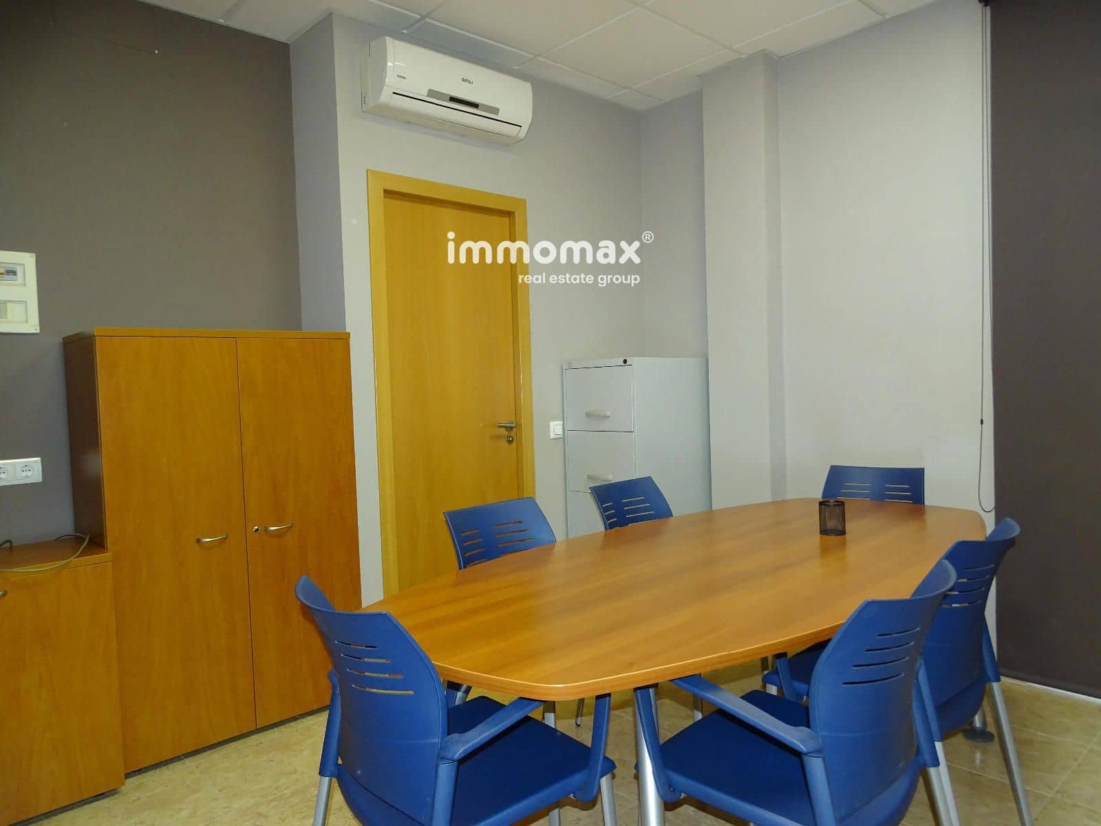 Office for rent in Roquetes - € 400 (Ref: 9030393)