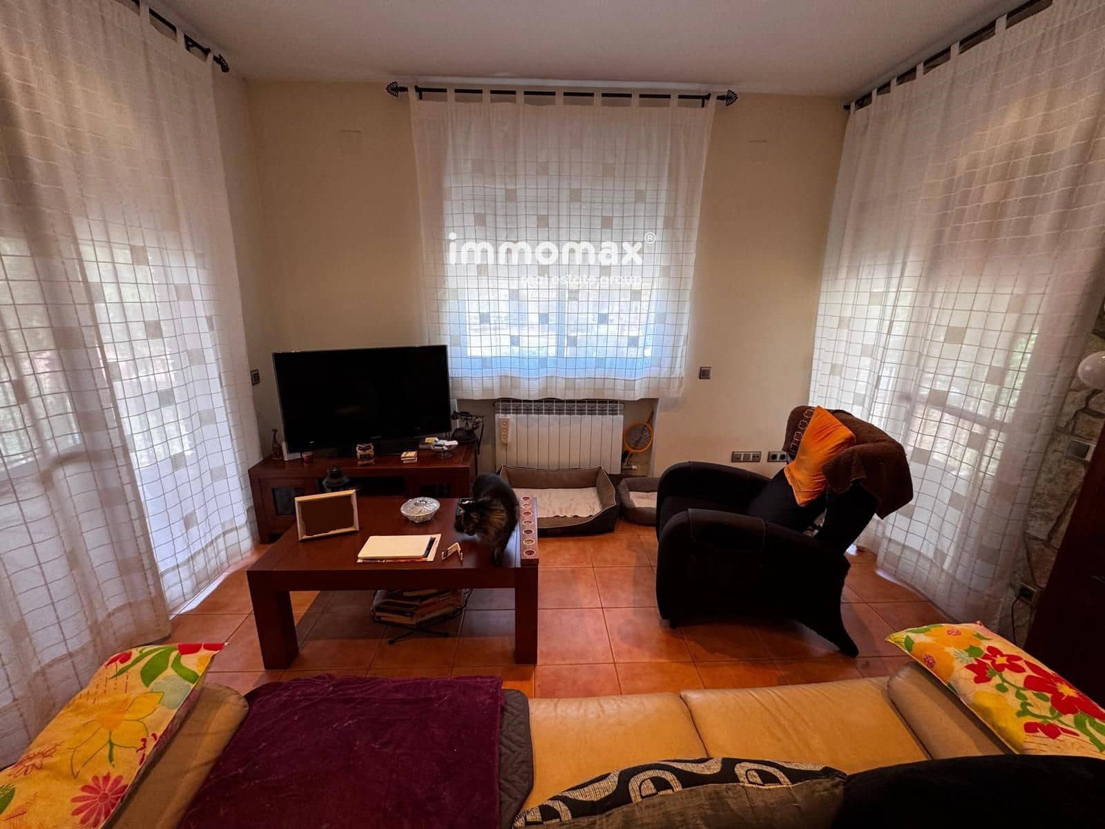 3 bedroom Villa for sale in Vallirana with garage - € 440,000 (Ref: 9036070)