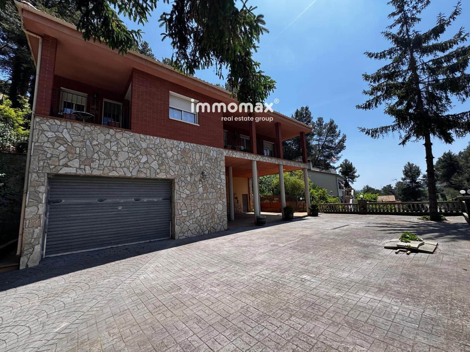 3 bedroom Villa for sale in Vallirana with garage - € 440,000 (Ref: 9036070)