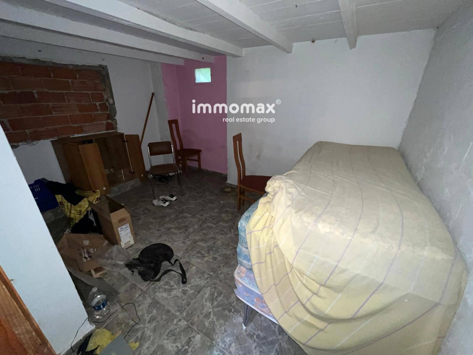 4 slaapkamer Villa te koop in Piera - € 102.000 (Ref: 9037050)