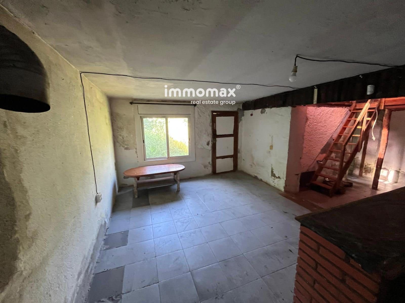 4 slaapkamer Villa te koop in Piera - € 102.000 (Ref: 9037050)