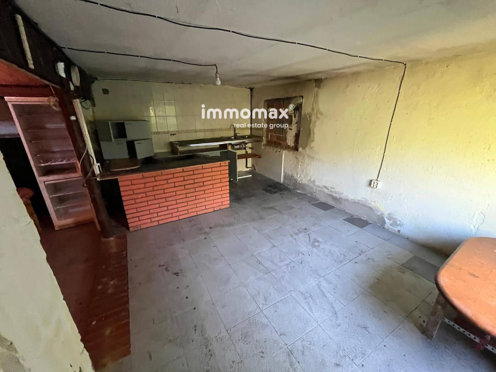 4 slaapkamer Villa te koop in Piera - € 102.000 (Ref: 9037050)