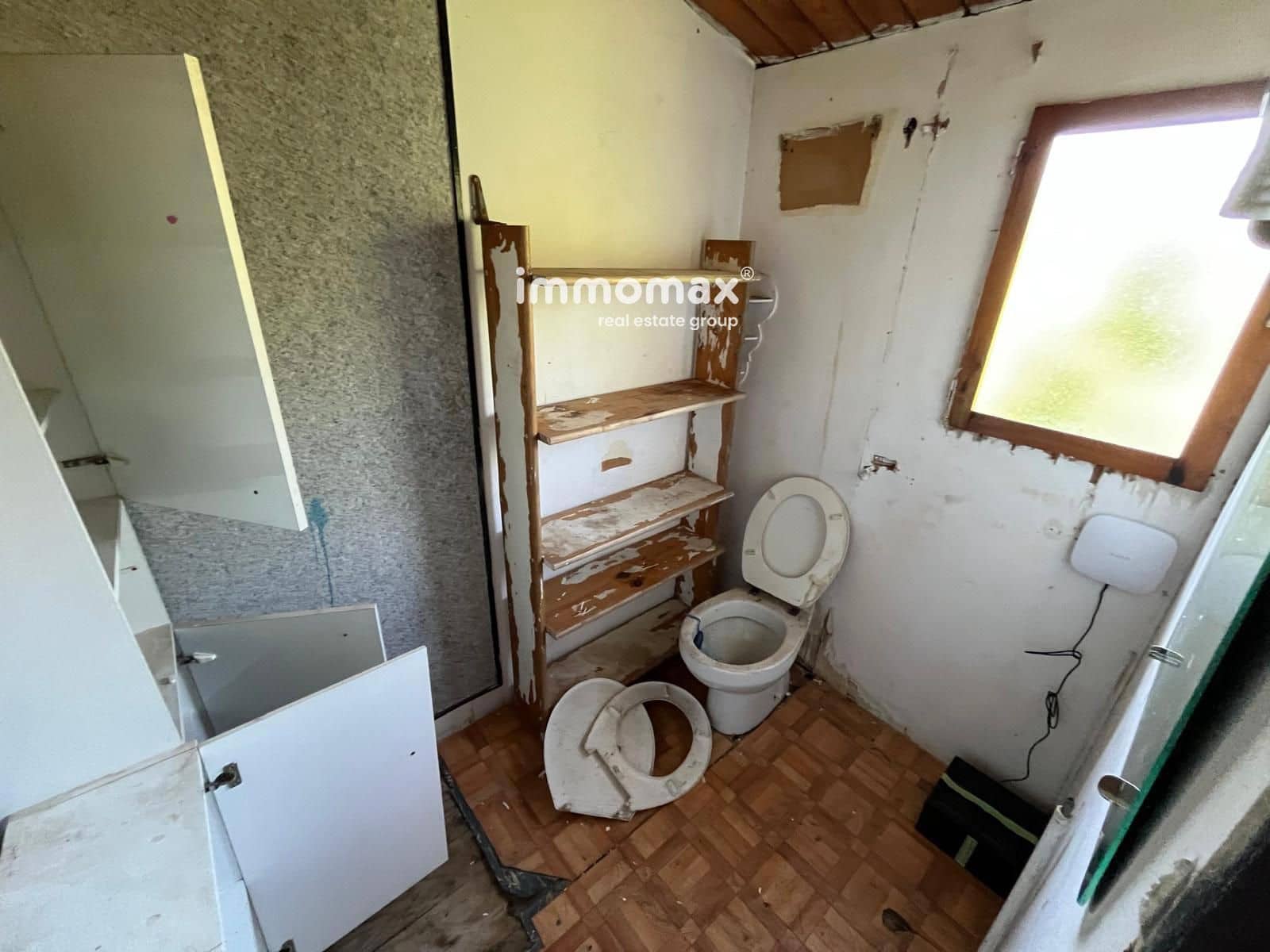 4 slaapkamer Villa te koop in Piera - € 102.000 (Ref: 9037050)