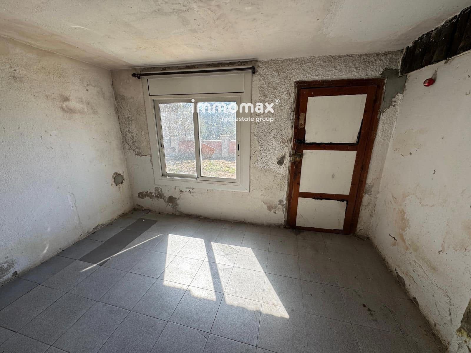 Chalet de 4 habitaciones en Piera en venta - 87.000 € (Ref: 9037050)