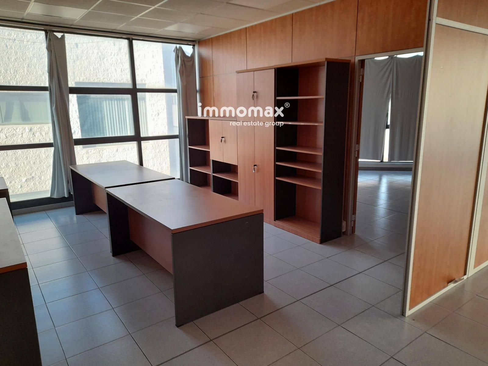 Biuro do wynajęcia w Mataro z garażem - 1 650 € (Ref: 9097604)