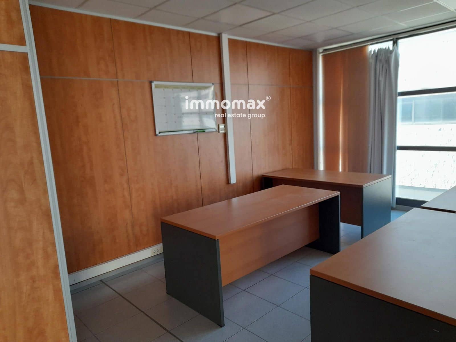 Biuro do wynajęcia w Mataro z garażem - 1 650 € (Ref: 9097604)