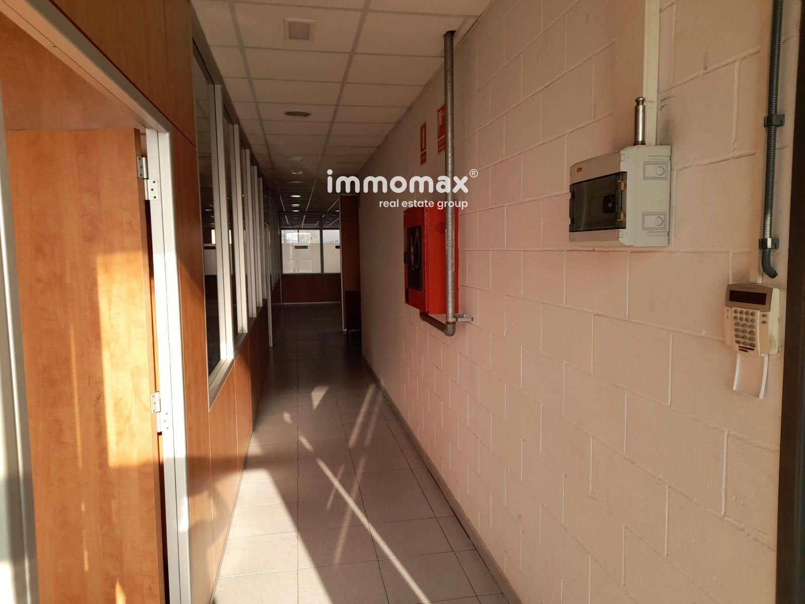 Biuro do wynajęcia w Mataro z garażem - 1 650 € (Ref: 9097604)