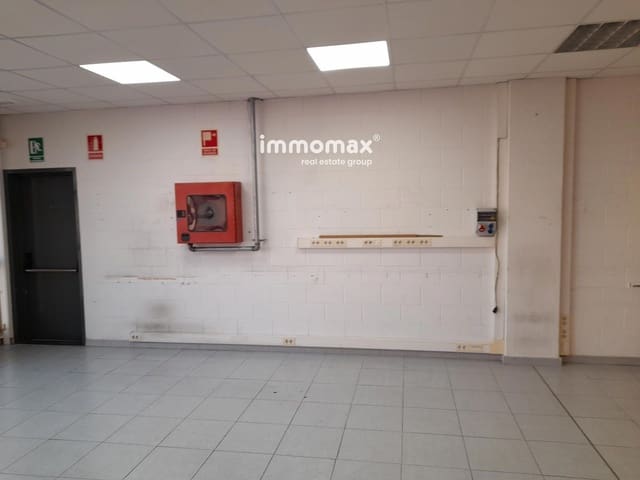 Toimisto vuokrattavana paikassa Mataró mukana 
autotalli - 1 650 € (Ref: 9097604)