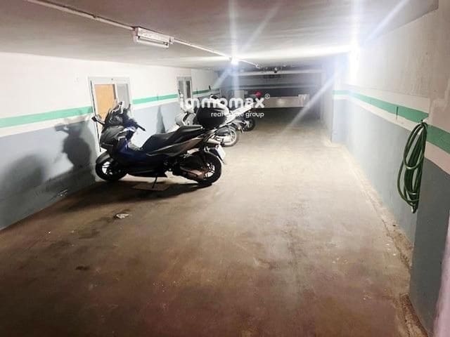 Commercial for sale in Sant Joan Despí - € 199,000 (Ref: 9099943)