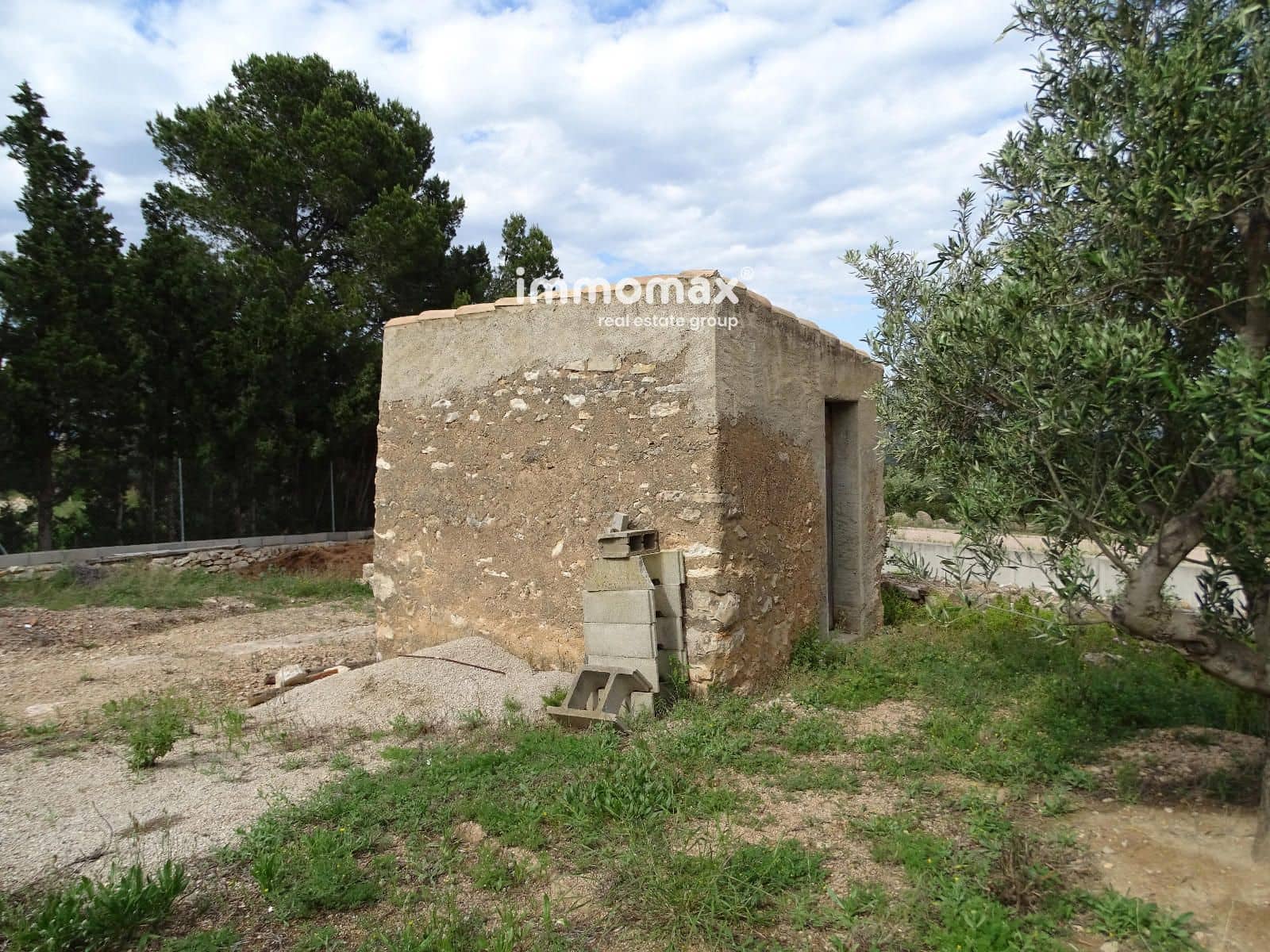 Ubebygd land til salgs i Xerta - € 34 000 (Ref: 9103583)
