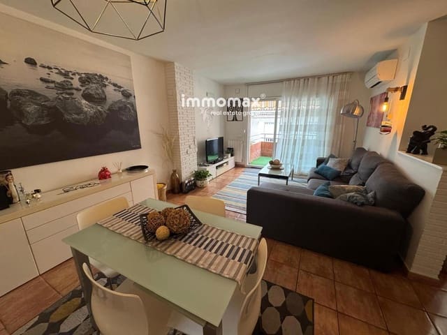 4 soveværelse Byhus til salg i Sant Boi de Llobregat med swimmingpool garage - € 480.000 (Ref: 9111604)