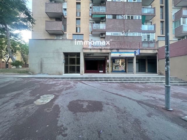 Kaupallinen myytävänä paikassa La Guineueta, Barcelona kaupunki - 70 000 € (Ref: 9126255)