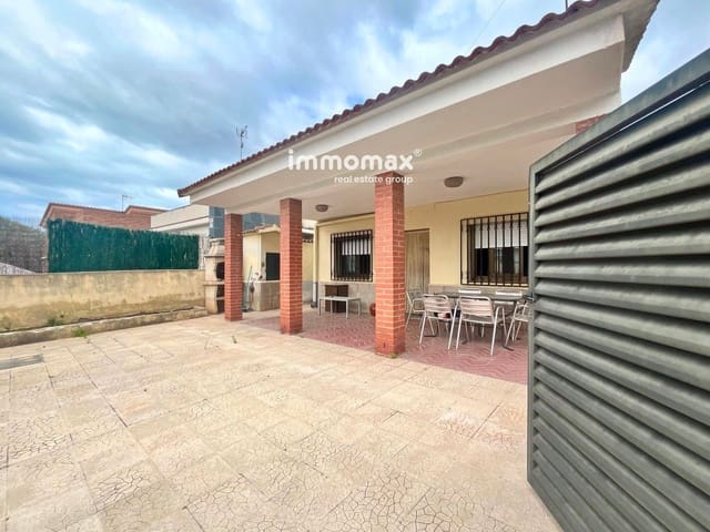 3 sypialnia Willa na sprzedaż w Vilanova i la Geltrú z garażem - 257 000 € (Ref: 9135941)