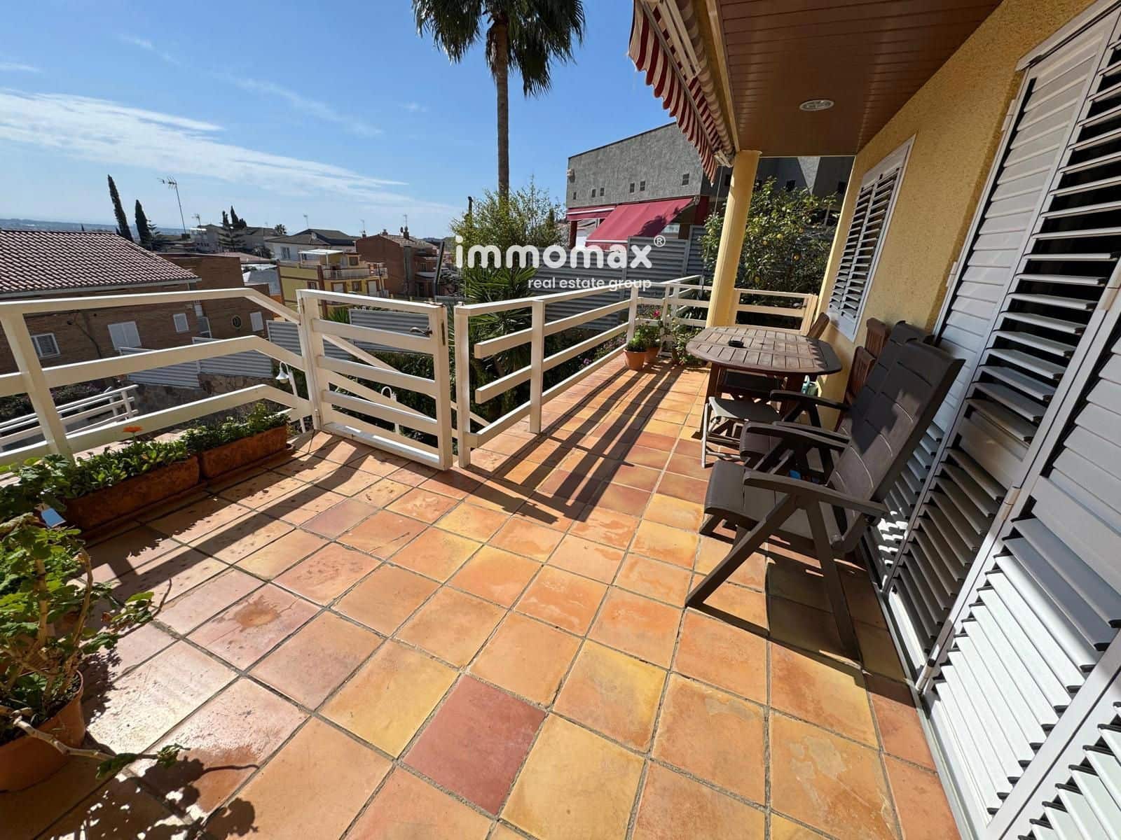 5 soverom Villa til salgs i Viladecans med svømmebasseng garasje - € 835 000 (Ref: 9151146)