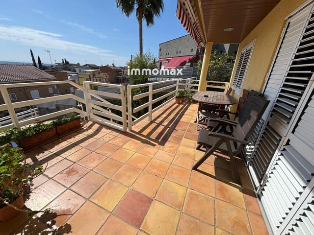 5 soverom Villa til salgs i Viladecans med svømmebasseng garasje - € 835 000 (Ref: 9151146)