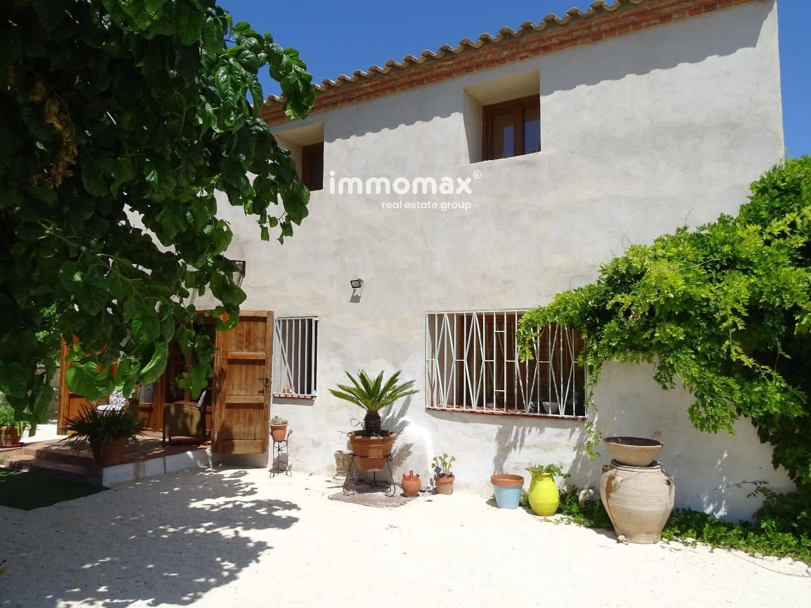 2 soveværelse Villa til salg i Bitem med swimmingpool - € 315.000 (Ref: 9152731)