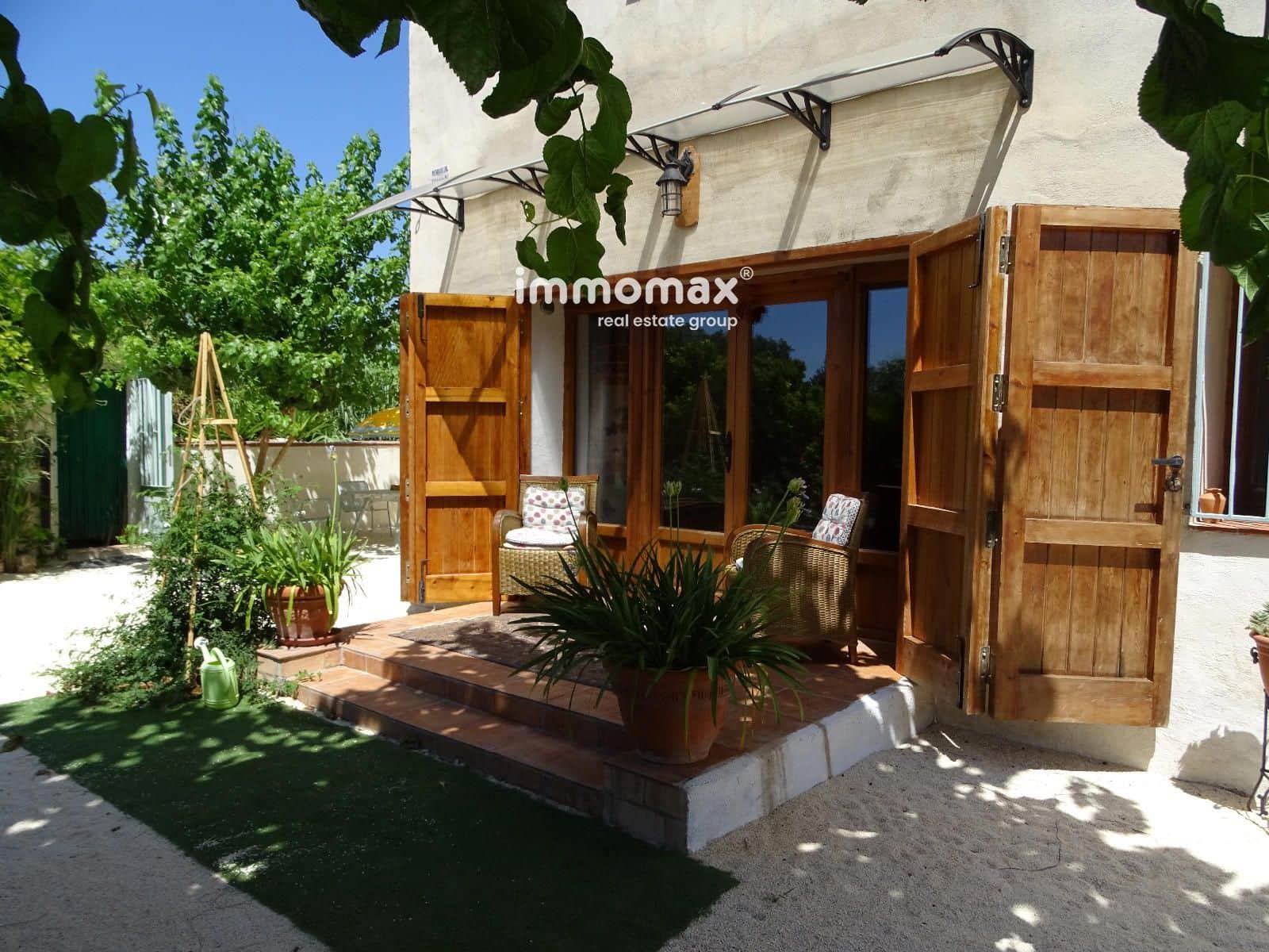 2 soveværelse Villa til salg i Bitem med swimmingpool - € 315.000 (Ref: 9152731)