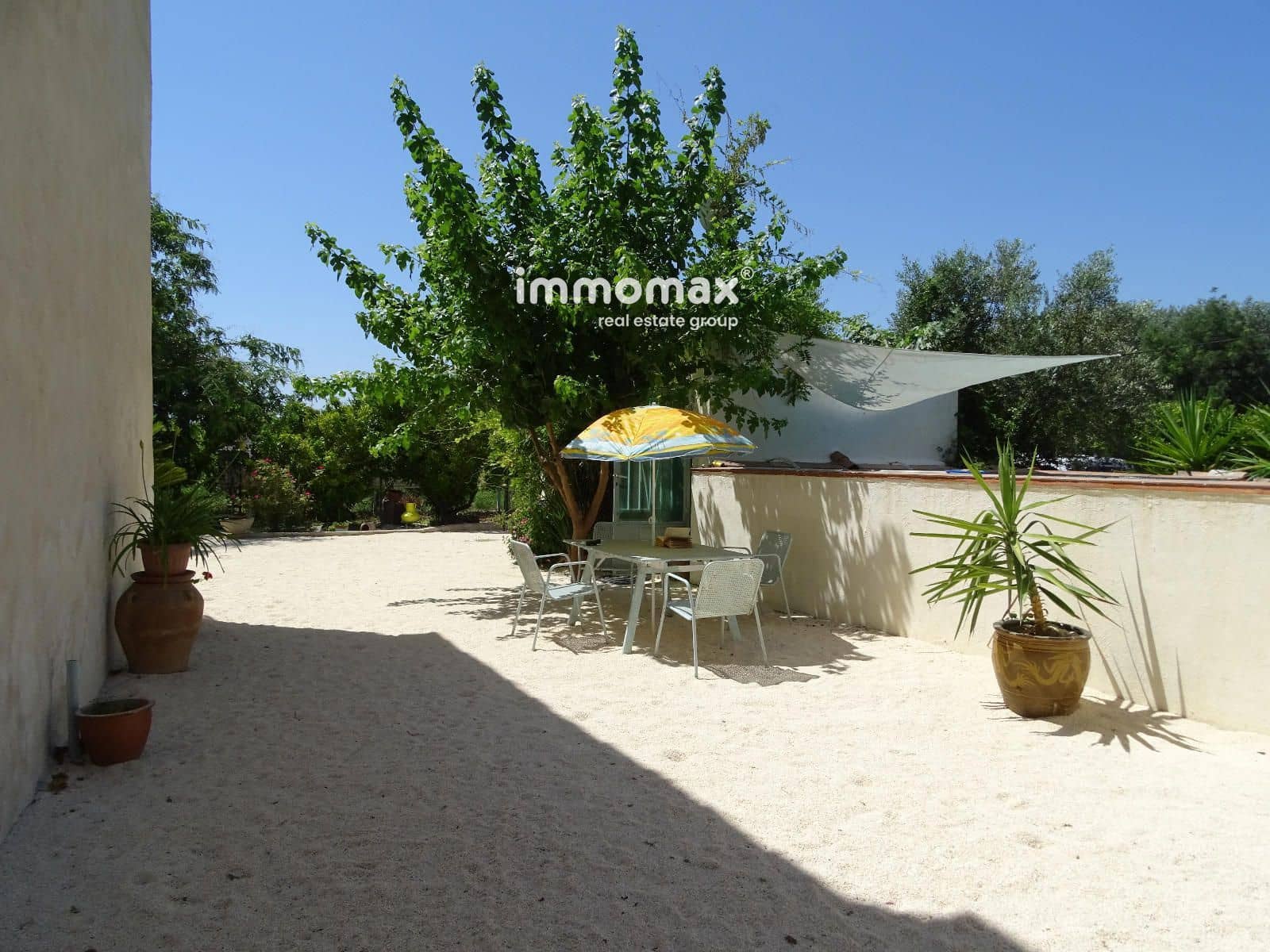 2 soveværelse Villa til salg i Bitem med swimmingpool - € 315.000 (Ref: 9152731)