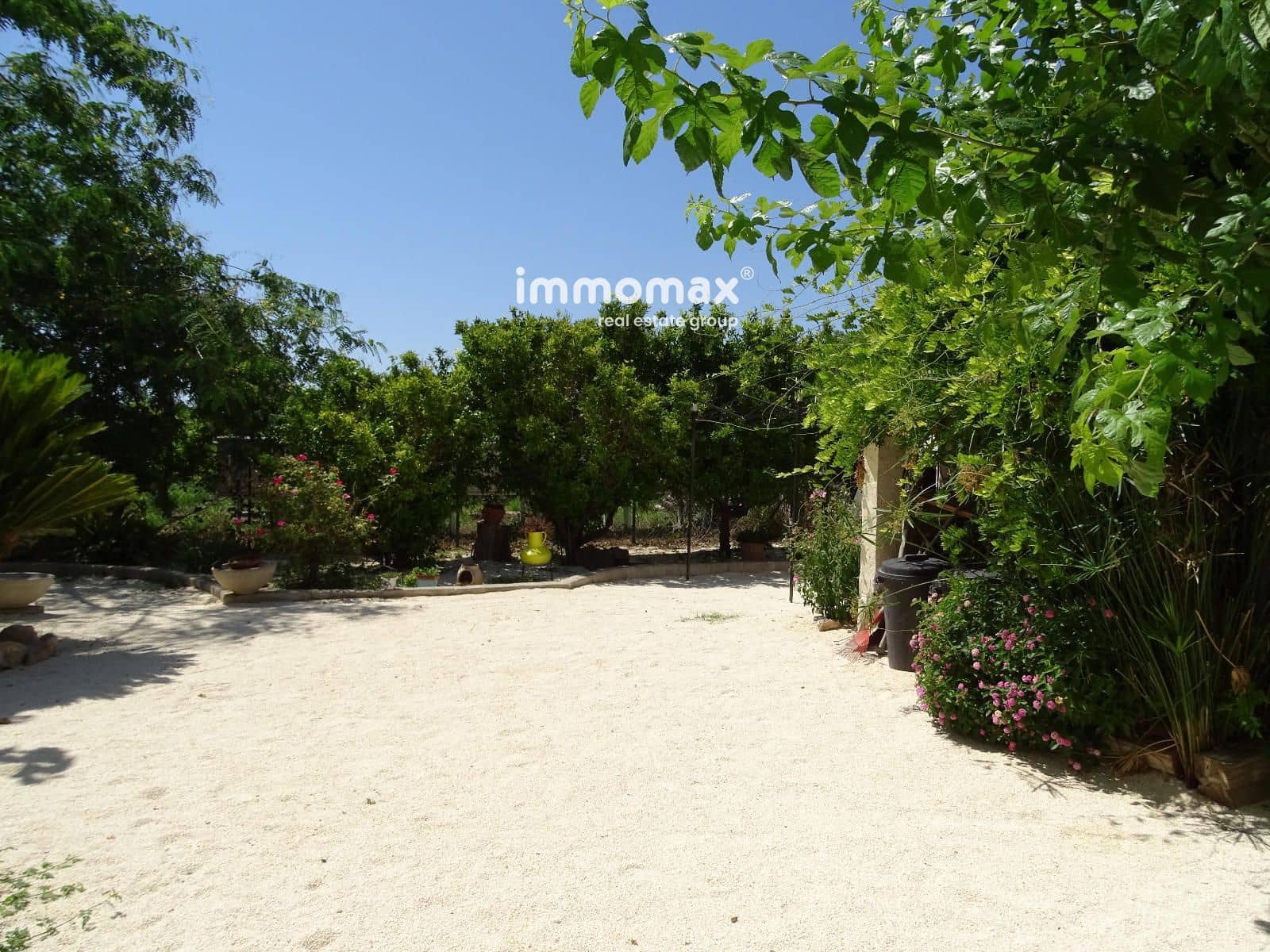 2 soveværelse Villa til salg i Bitem med swimmingpool - € 315.000 (Ref: 9152731)