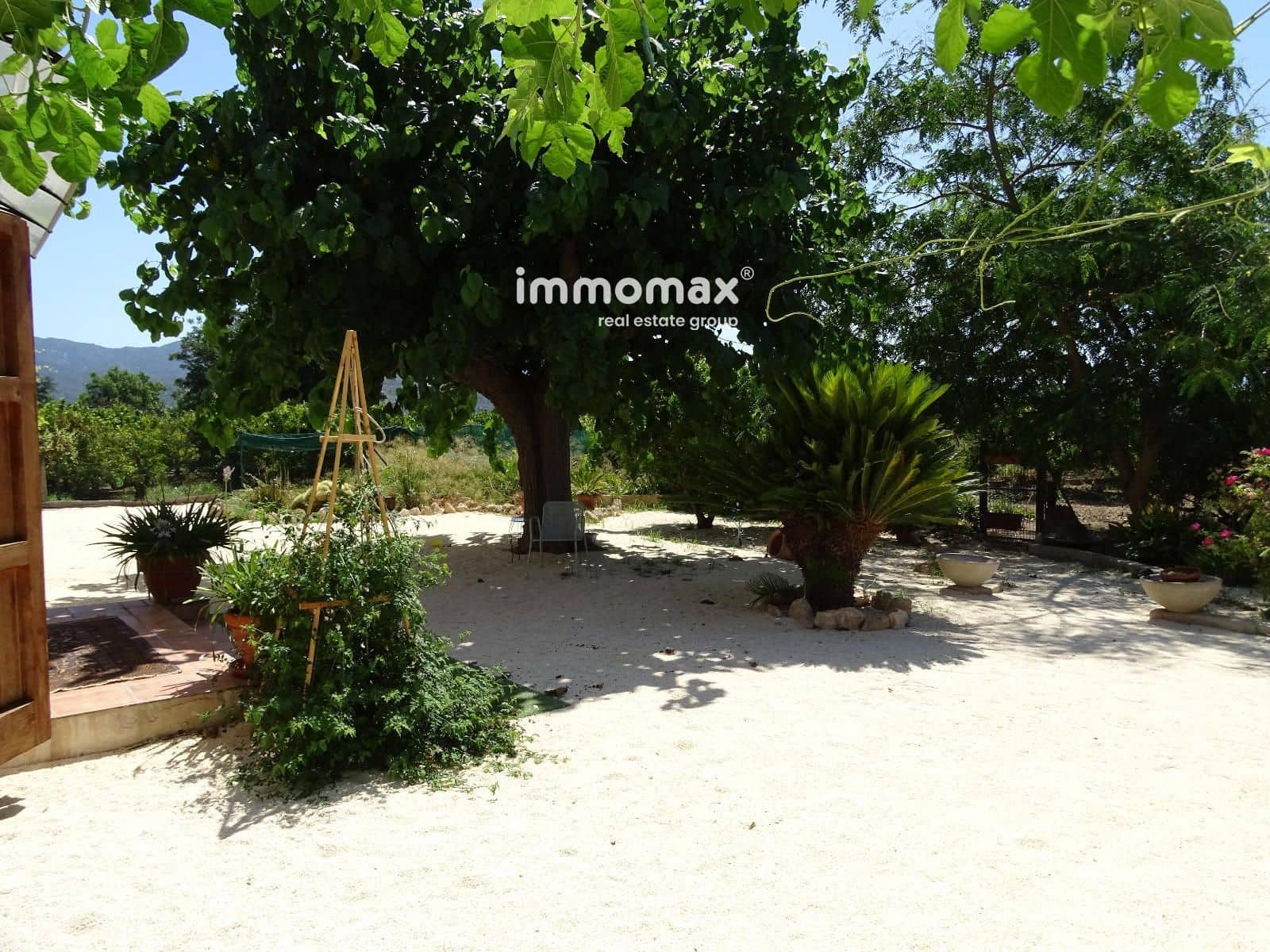 2 soveværelse Villa til salg i Bitem med swimmingpool - € 315.000 (Ref: 9152731)