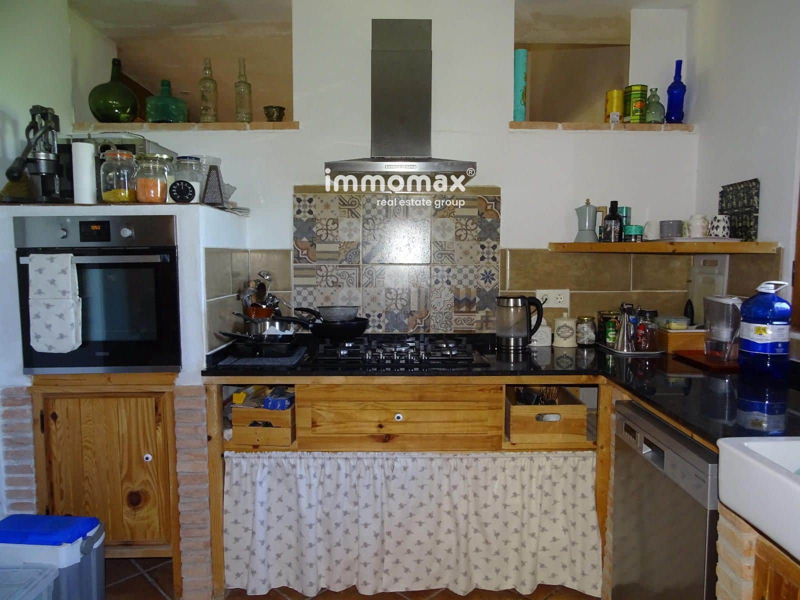 2 soveværelse Villa til salg i Bitem med swimmingpool - € 315.000 (Ref: 9152731)