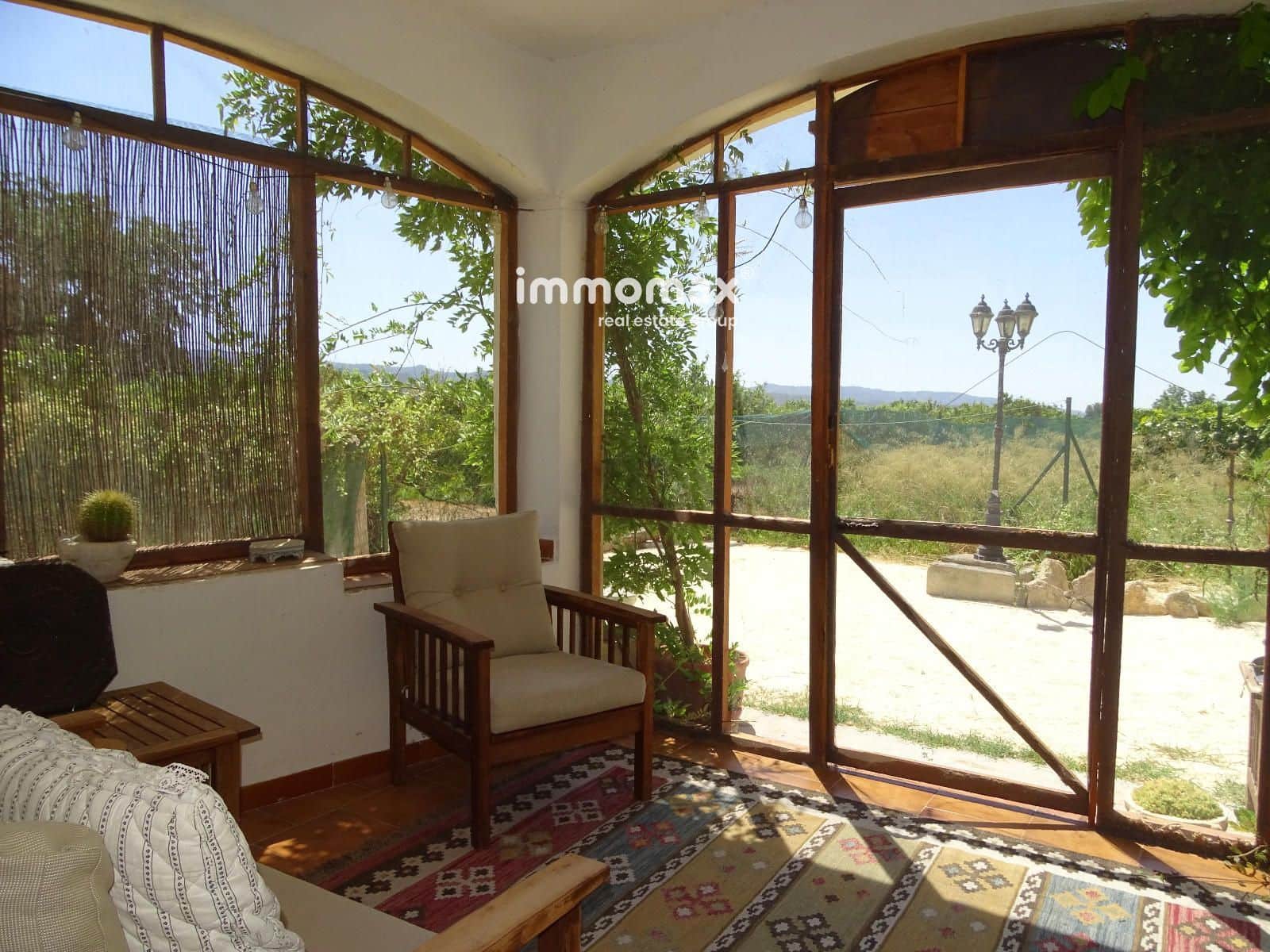 2 soveværelse Villa til salg i Bitem med swimmingpool - € 315.000 (Ref: 9152731)