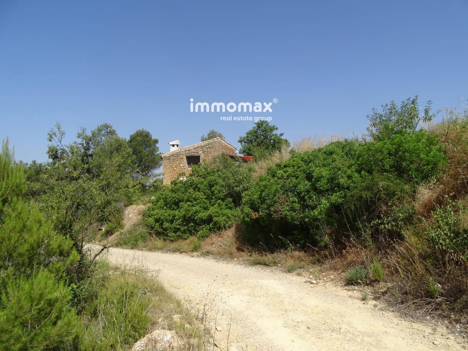 Grunde uden byggetilladelser til salg i Caseres - € 59.000 (Ref: 9152732)