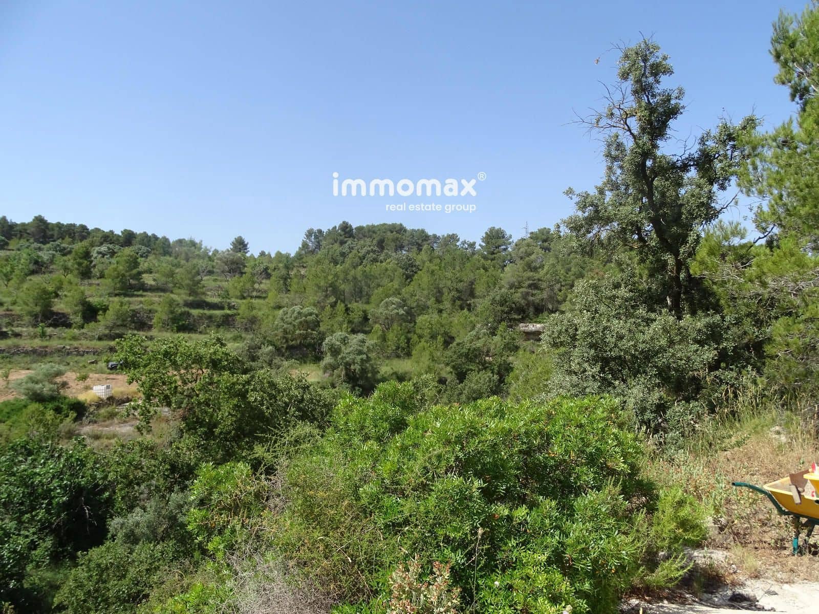 Grunde uden byggetilladelser til salg i Caseres - € 59.000 (Ref: 9152732)