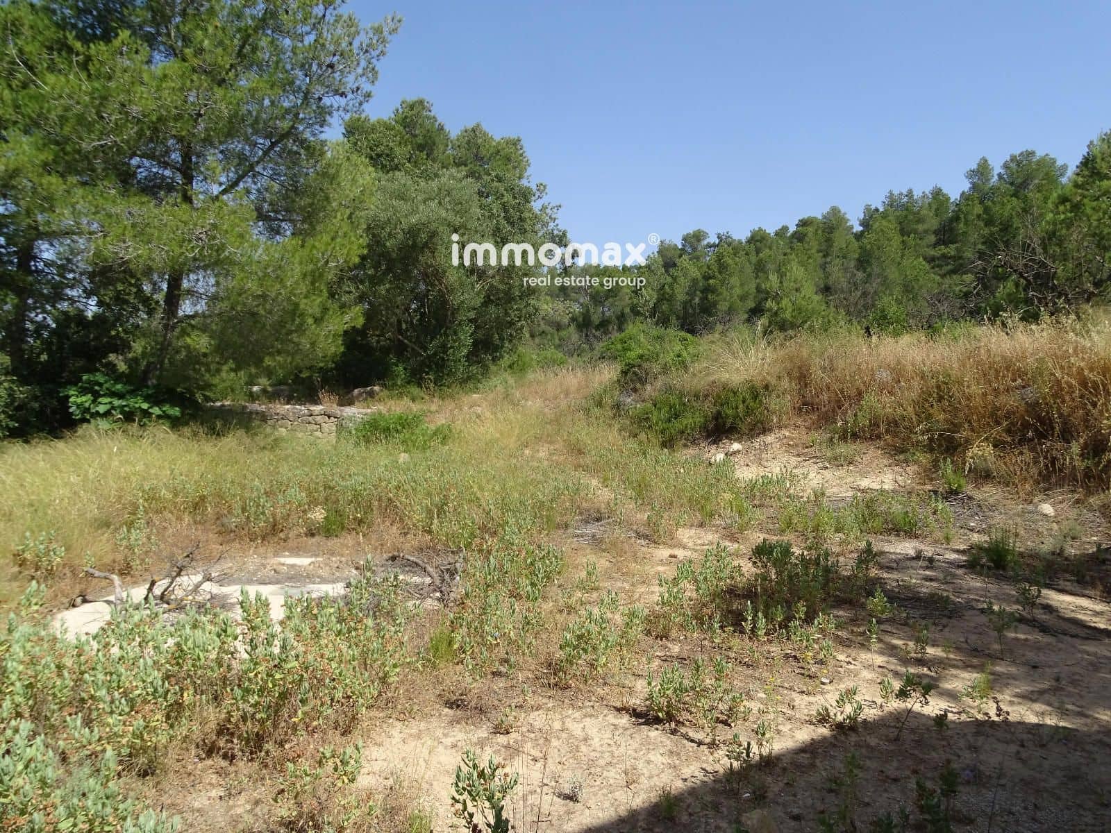 Grunde uden byggetilladelser til salg i Caseres - € 59.000 (Ref: 9152732)