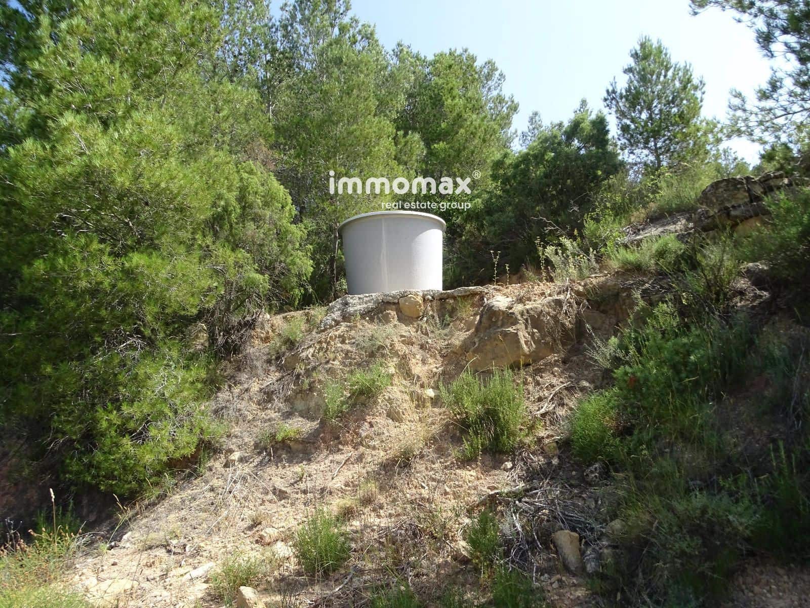 Grunde uden byggetilladelser til salg i Caseres - € 59.000 (Ref: 9152732)