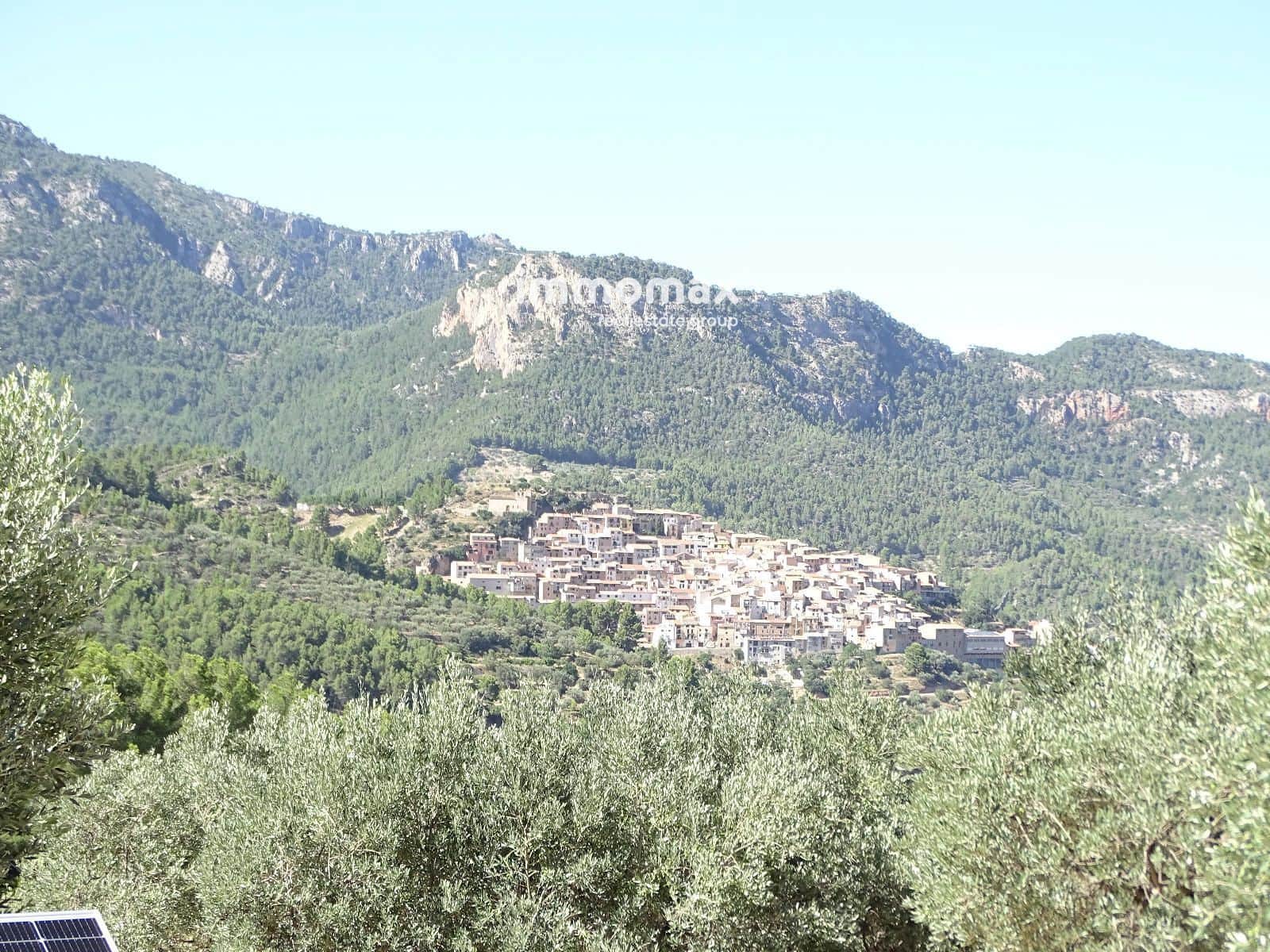 Grunde uden byggetilladelser til salg i Pauls - € 169.000 (Ref: 9164355)