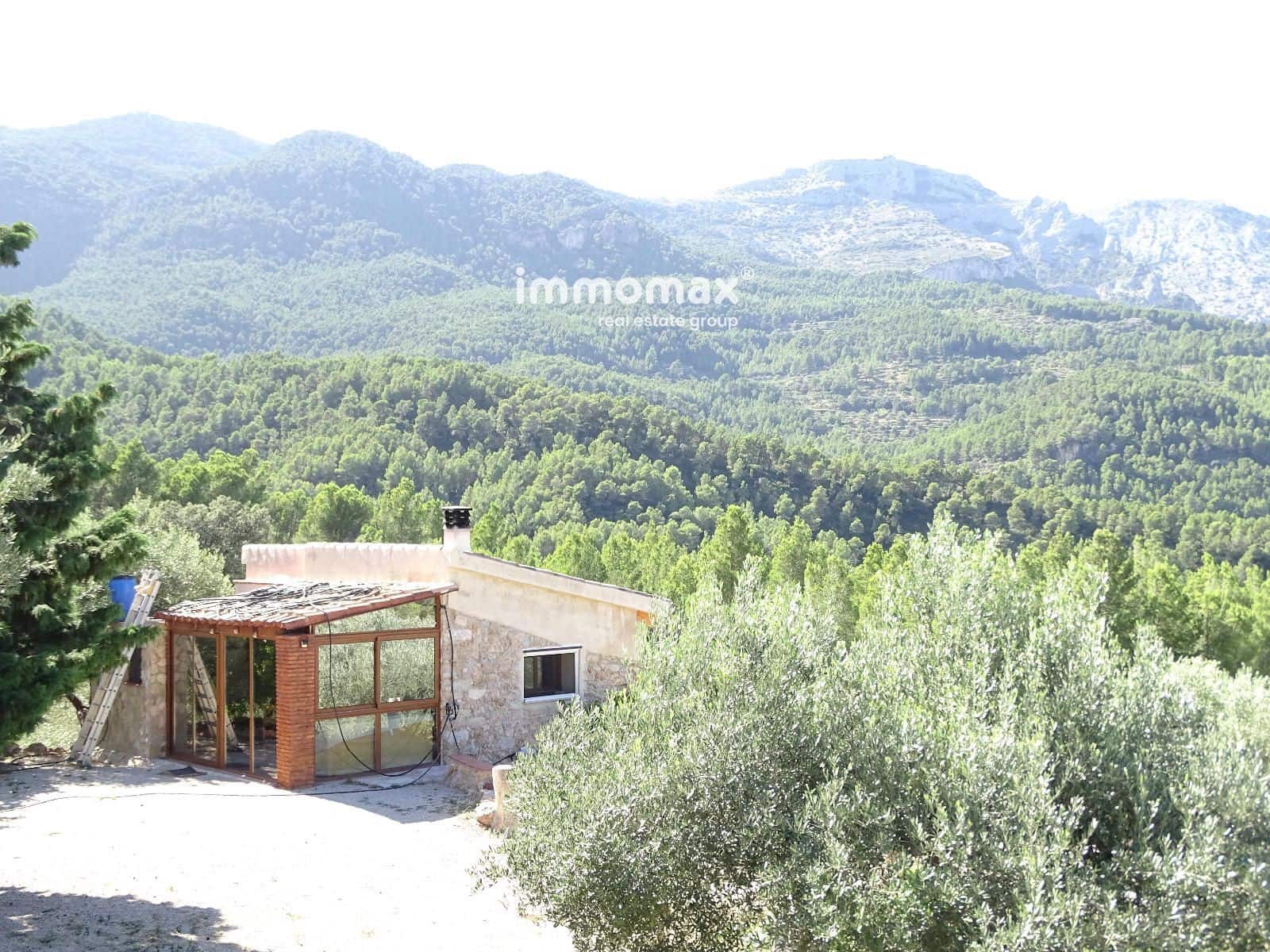 Grunde uden byggetilladelser til salg i Pauls - € 169.000 (Ref: 9164355)