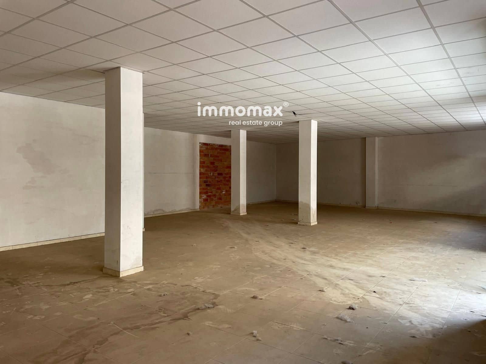 Erhverv til salg i Tortosa - € 102.800 (Ref: 9164357)