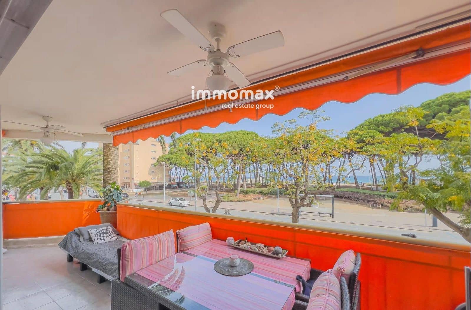 2 bedroom Flat for sale in Salou with garage - € 240,000 (Ref: 9170345)