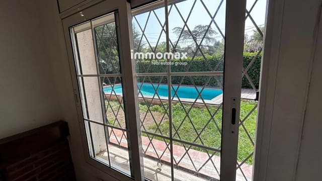 3 soverom Villa til salgs i Santa Eulàlia de Ronçana med svømmebasseng garasje - € 370 000 (Ref: 9190603)