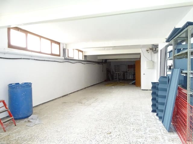 Commercial for sale in El Raval de Crist, Roquetes - € 89,500 (Ref: 9237860)