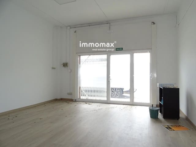 Commercial for sale in Tortosa - € 106,000 (Ref: 9237861)