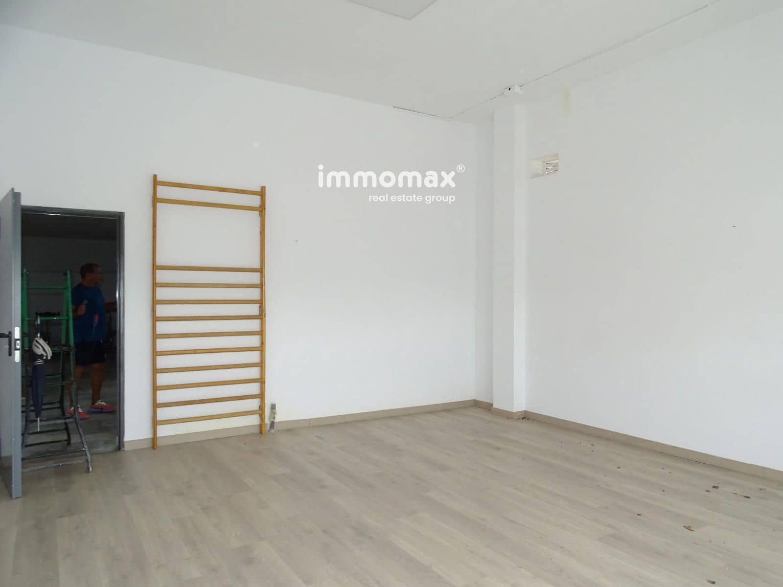 Erhverv til salg i Tortosa - € 106.000 (Ref: 9237861)