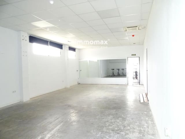 Commercial for sale in Tortosa - € 106,000 (Ref: 9237861)