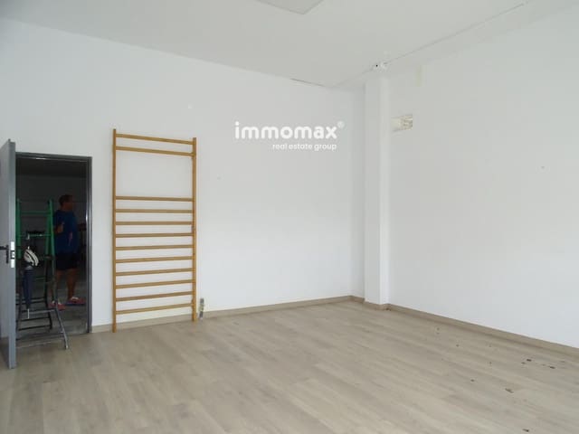 Commercial for sale in Tortosa - € 106,000 (Ref: 9237861)