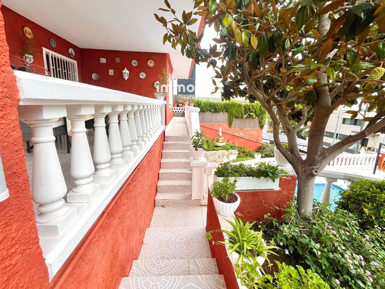 5 soverom Villa til salgs i Castelldefels med svømmebasseng garasje - € 1 036 000 (Ref: 9246131)