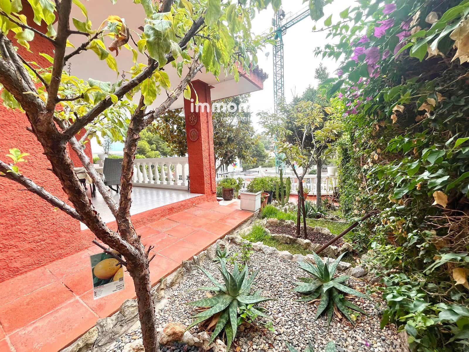 5 soverom Villa til salgs i Castelldefels med svømmebasseng garasje - € 1 036 000 (Ref: 9246131)