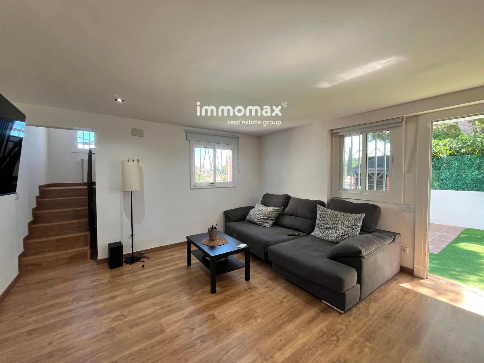 4 bedroom Villa for sale in Cunit with pool garage - € 345,000 (Ref: 9263999)