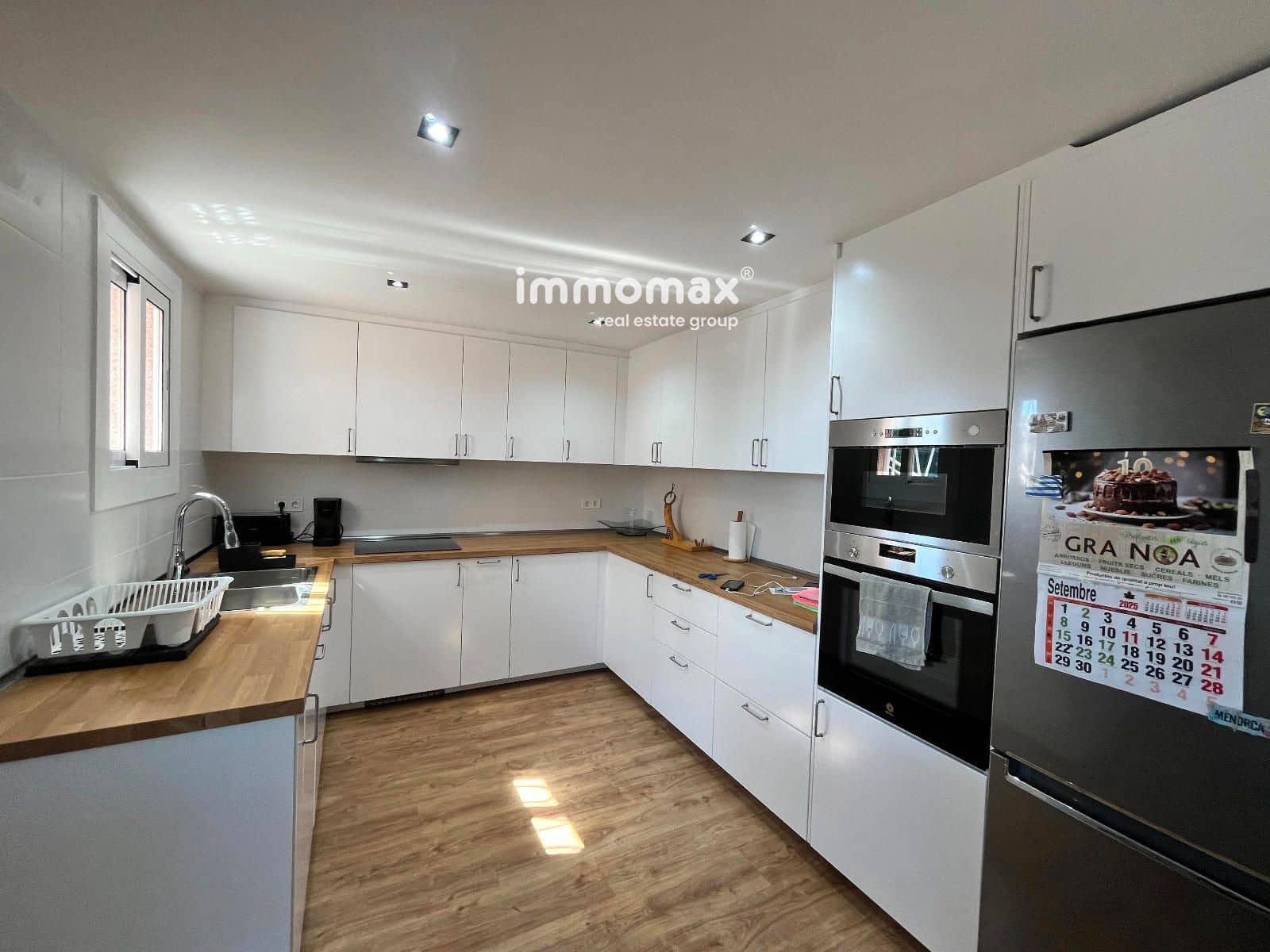 4 bedroom Villa for sale in Cunit with pool garage - € 345,000 (Ref: 9263999)