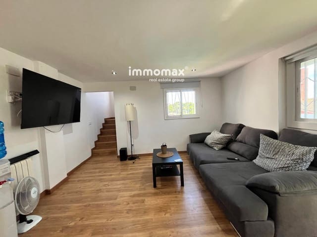 4 bedroom Villa for sale in Cunit with pool garage - € 345,000 (Ref: 9263999)